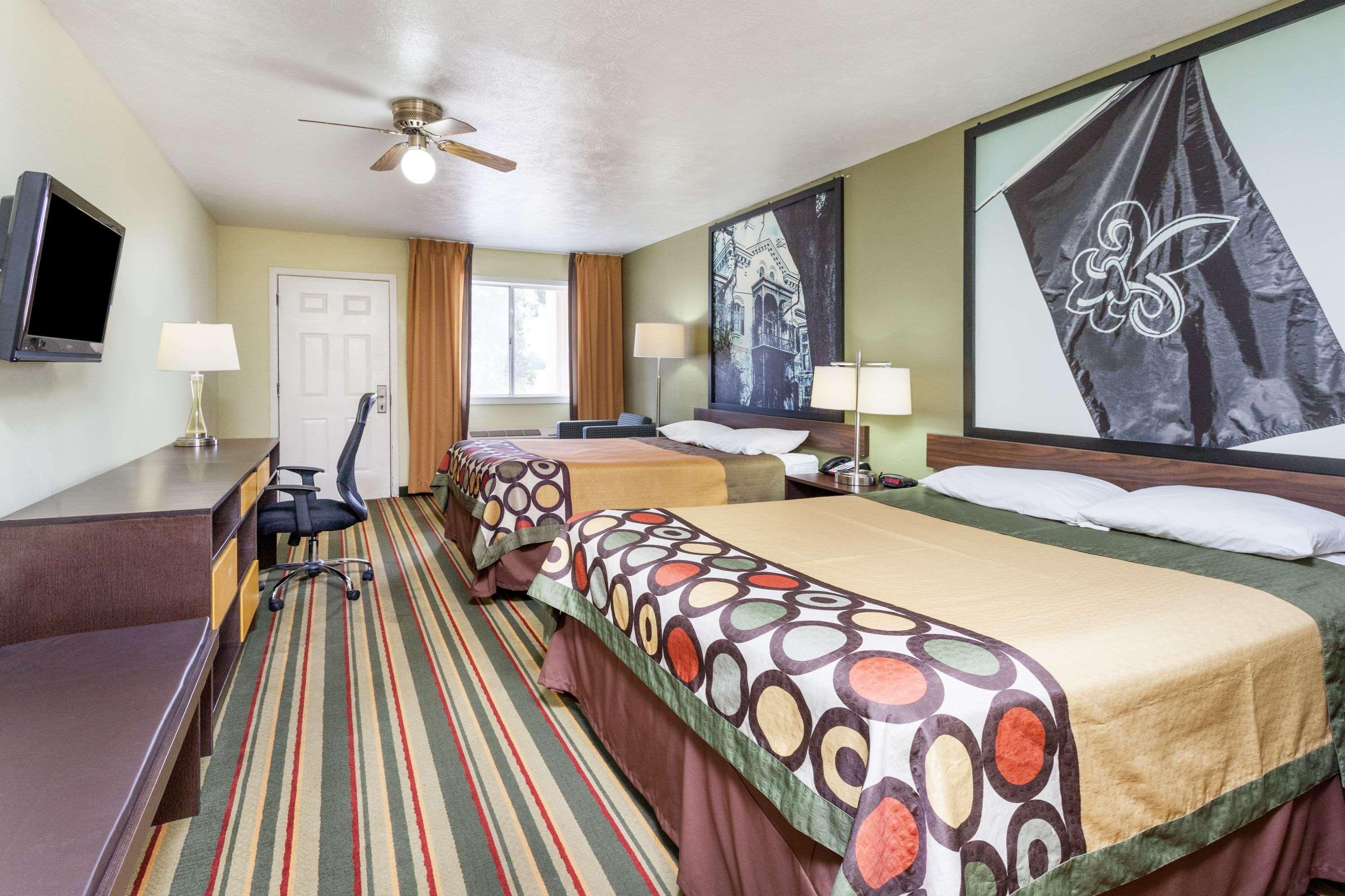 Super 8 By Wyndham Brookhaven Hotell Eksteriør bilde