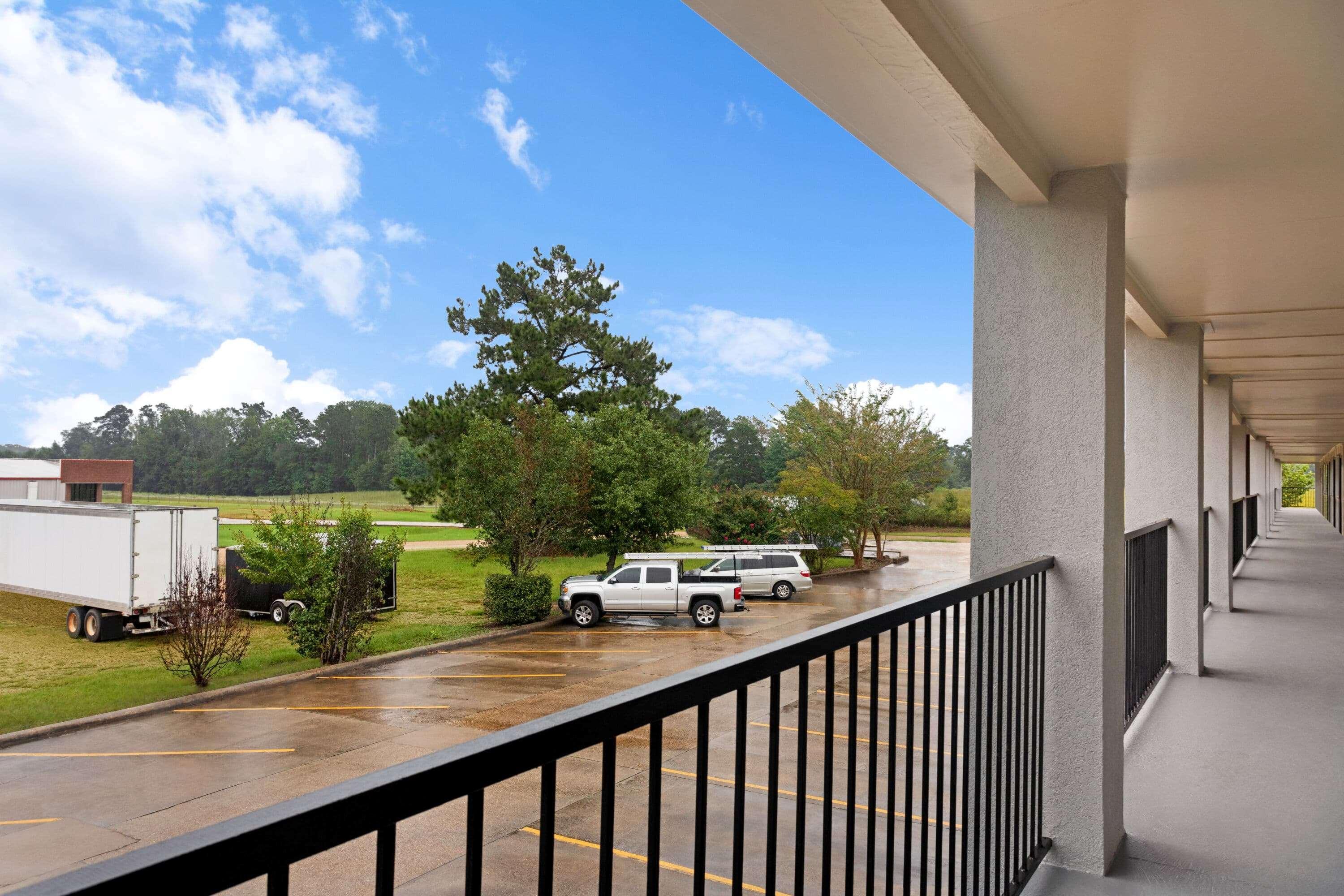 Super 8 By Wyndham Brookhaven Hotell Eksteriør bilde
