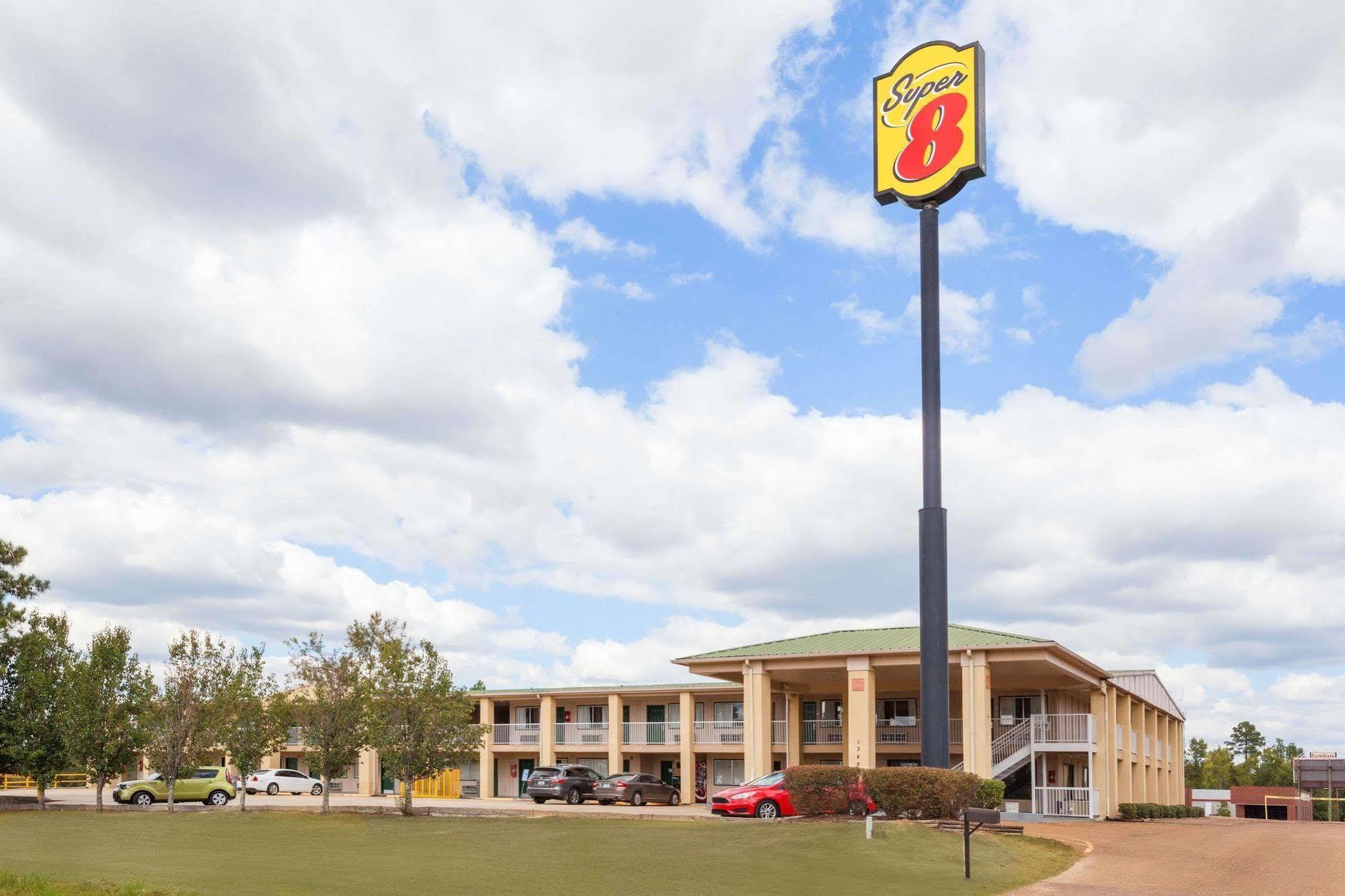 Super 8 By Wyndham Brookhaven Hotell Eksteriør bilde