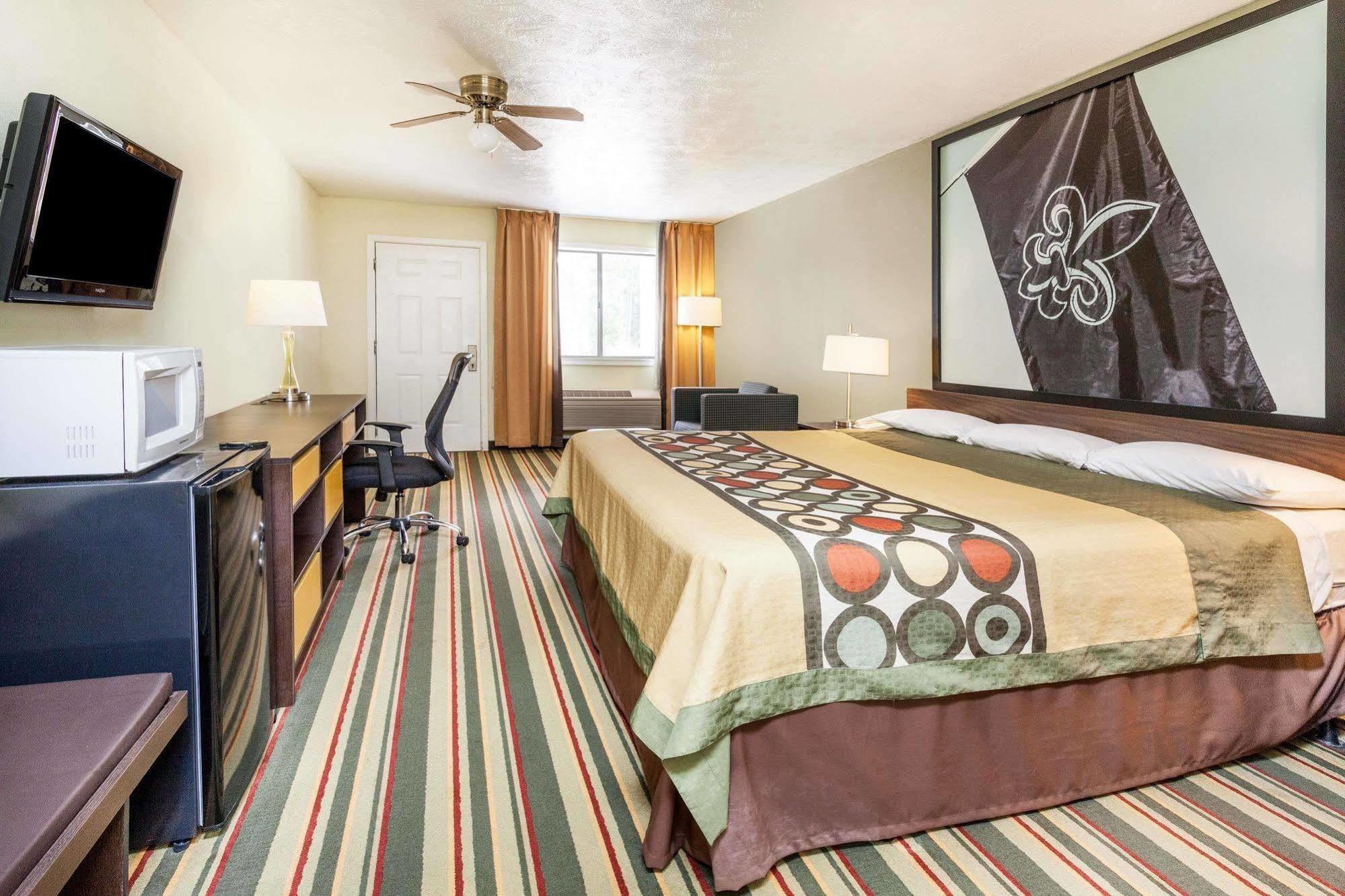 Super 8 By Wyndham Brookhaven Hotell Eksteriør bilde